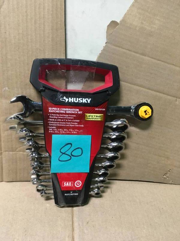 lot 80 image: Husky SAE Ratcheting Combination Wrench Set not used