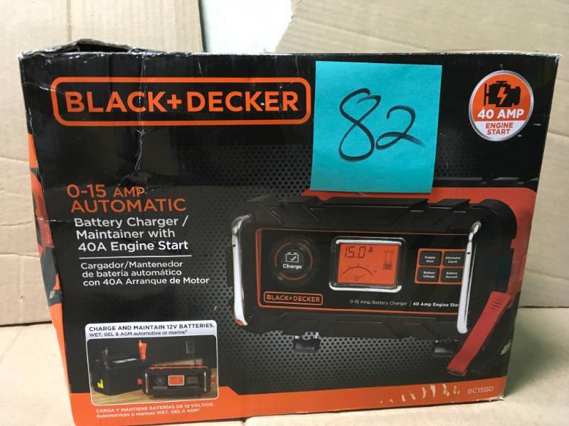 lot 82 image: BLACKDECKER 15 Amp Battery Charger with 40 Amp Engine Start  in like new condition