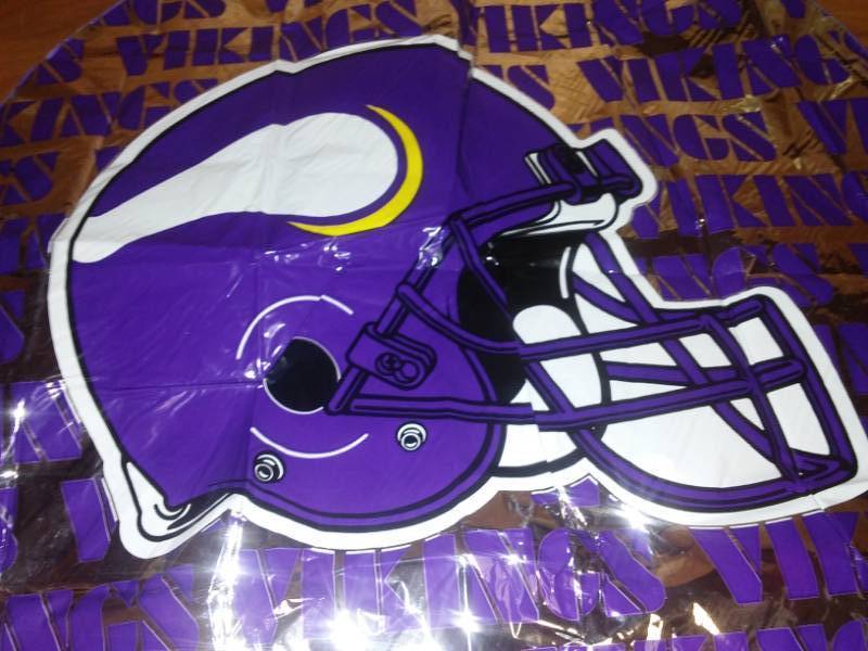 lot 123 image: 24 Minnesota Vikings mylar helium balloons team NFL on reverse.
