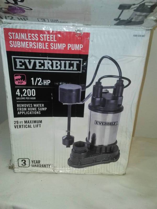 lot 41 image: Submersible sump pump by Everbilt.