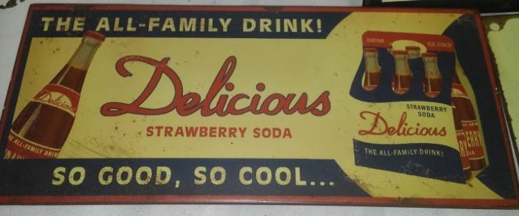 lot 47 image: Metal signs. Root beer, Sundaes and delicious soda.