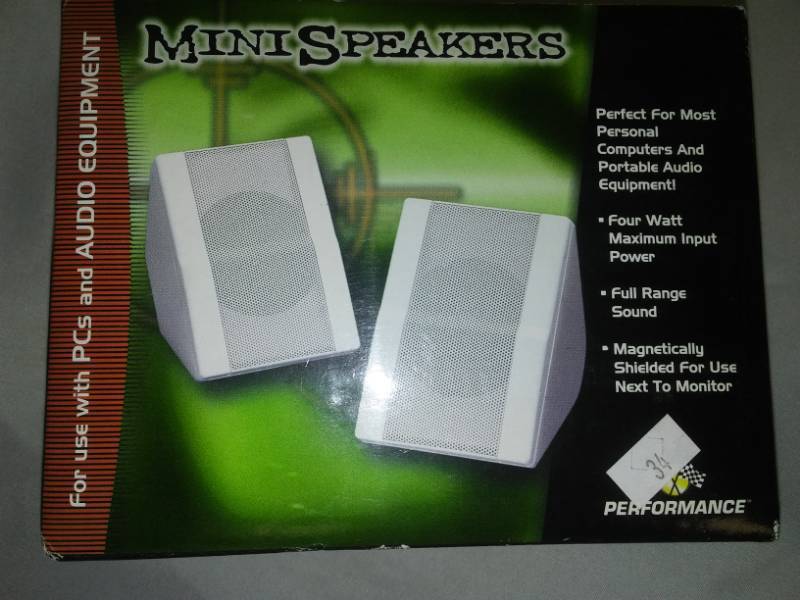 lot 79 image: Computer speakers come in new in box see photos for specs.