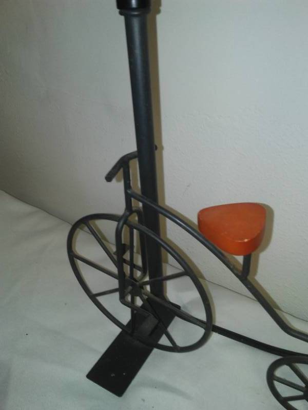 lot 96 image: Trike lamp of metal, steampunk style