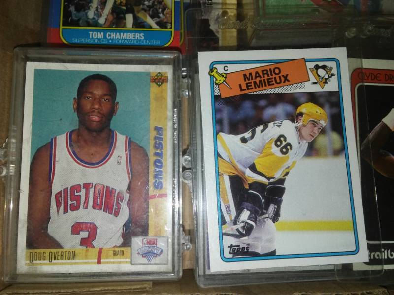 lot 103 image: Sport trading cards great condition.