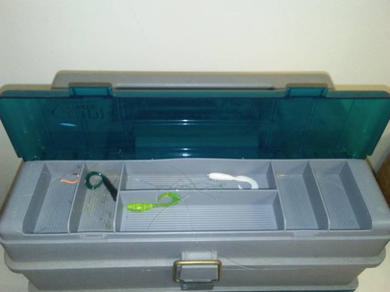 Plano Guide Series Tackle Box.  MPLS METRO - CHEAP SHIPPING with SPEE DEE  Guaranteed for Christmas weekend! CHRISTMAS Items, Antique, Vintage,  Collectible and NEW! Gift Bags, Furniture, Kitchen, MAN-stuff, SHE-stuff and