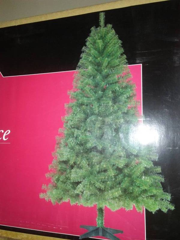 lot 114 image: 6 foot Westin Spruce Christmas tree. New in box.