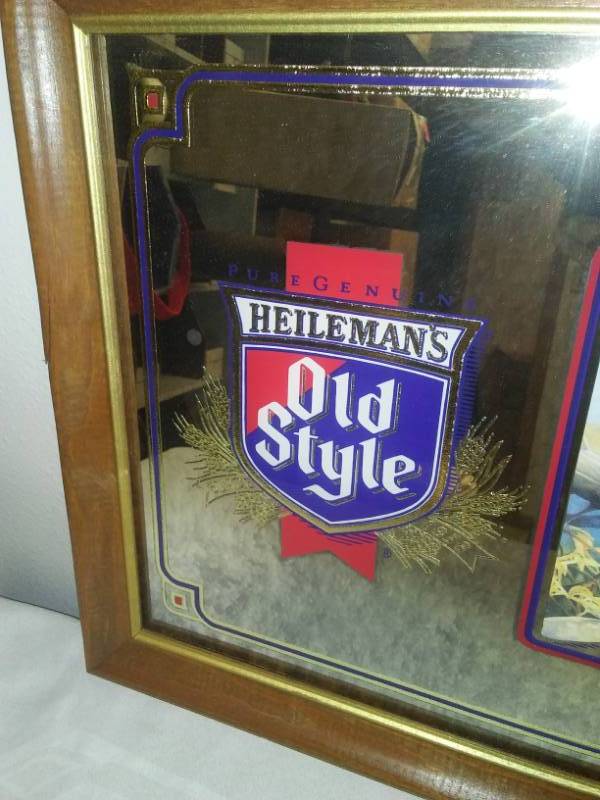 lot 134 image: Old Style Beer sign -