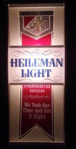 lot 150 image: Heileman light beer sign, lights up.
