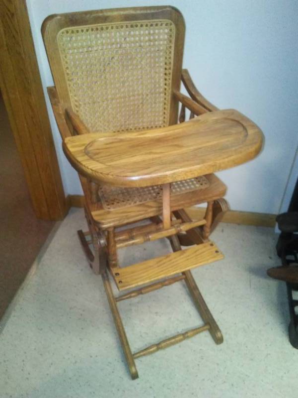 lot 155 image: Vintage Amazing Oak high chair. T