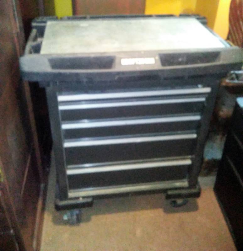 lot 186 image: Craftsman tool chest