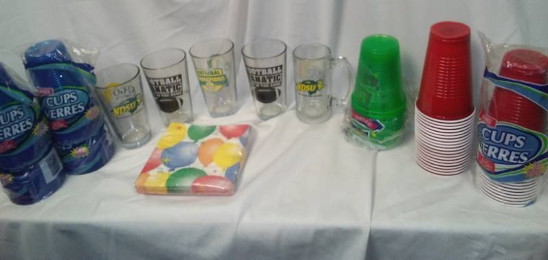 lot 199 image: Bison glasses and more.