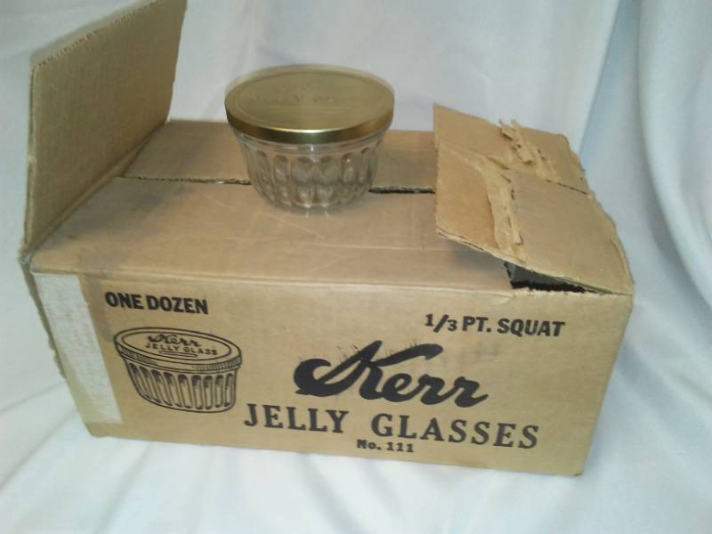 lot 202 image: Kerr Squat jelly jars, one case of 12, new.
