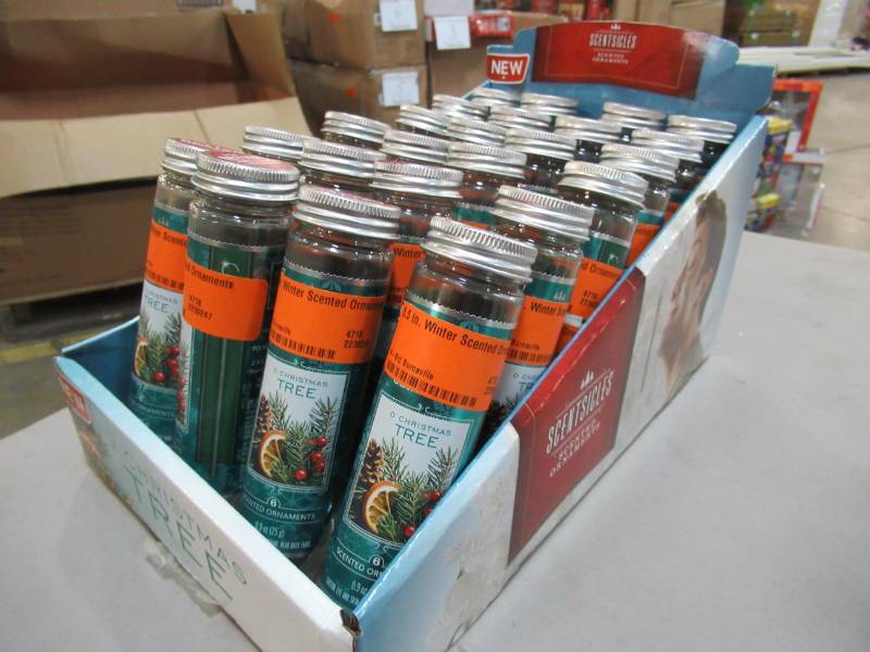 lot 53 image: Case of 24 ScentSicles 5.5 in. Winter Scented Ornaments, 04176-120