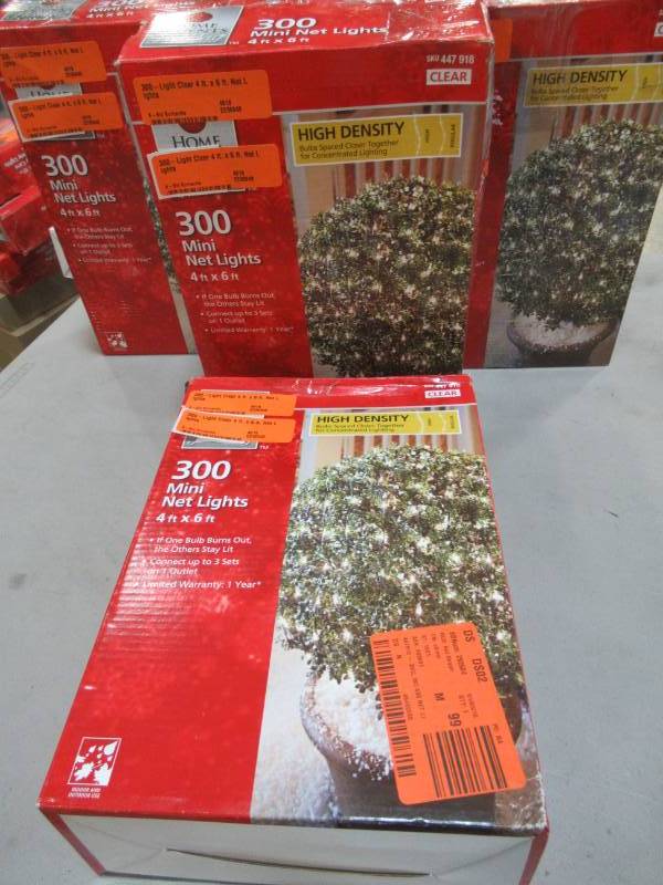 lot 141 image: 4 Boxes of Home Accents Holiday 300-Light Clear 4 ft. x 6 ft. Net Lights, TOL-3006WB(N)C