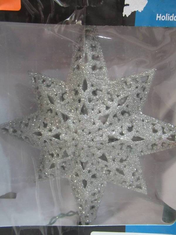 lot 264 image: GE Holiday Classics 11 in. 16-Light Silver Glittered Bethlehem Star Tree Top, 71080HD