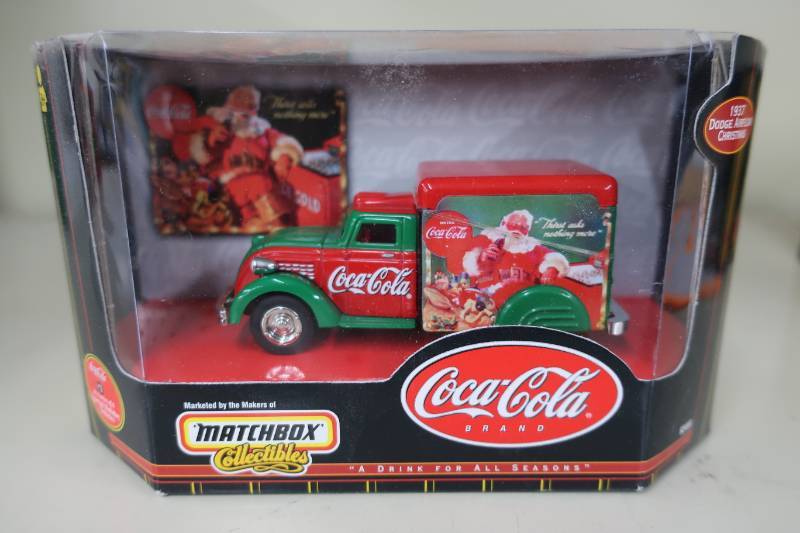 lot 304 image: Matchbox Coca-Cola 1937 Dodge Airflow Christmas Truck