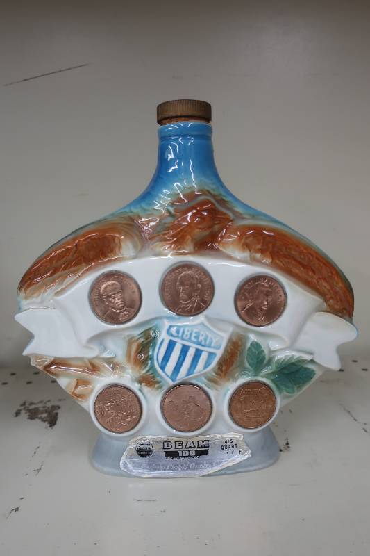 lot 371 image: Vintage Beam Liberty Decorative Decanter