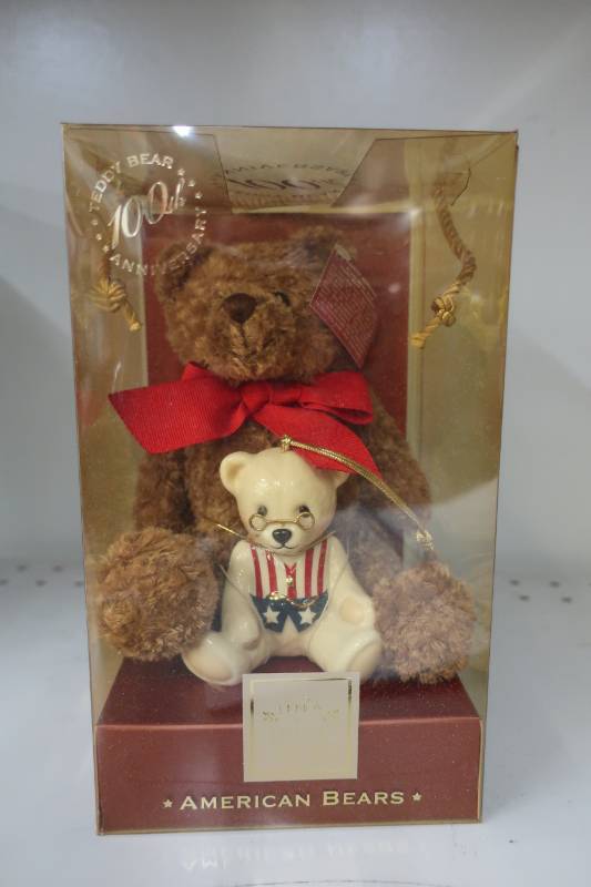 lot 395 image: Lenox 100th Anniversary Holiday Teddy Bear