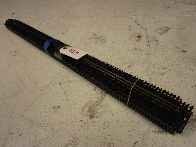 lot 423 image: HO SCALE FLEX TRACK