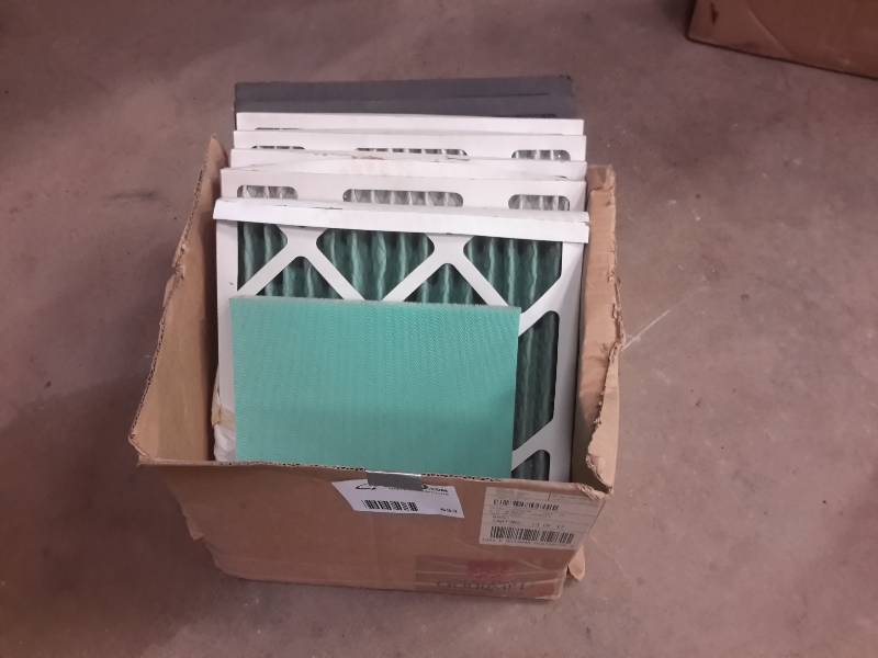 lot 633 image: Lot of Miscellaneous Air Filters