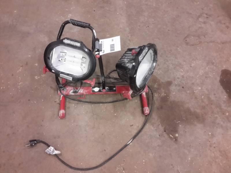 lot 600 image: Husky Work Lights