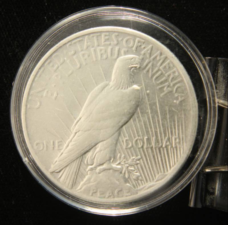 1925 PEACE SILVER DOLLAR IN AIRTITE HOLDER