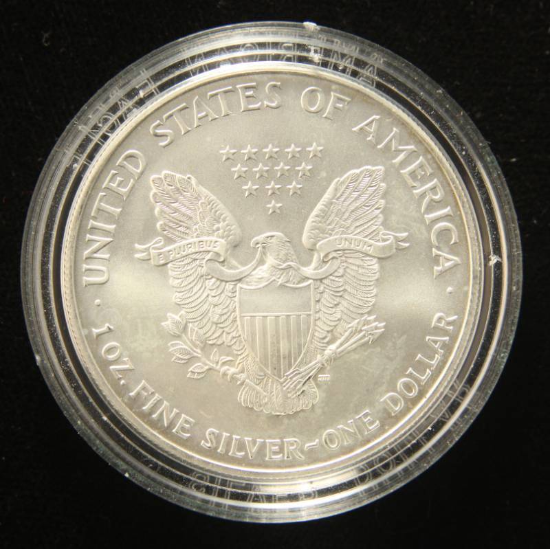 1998 AMERICAN SILVER EAGLE 1 TROY OZ. .999 FINE SILVER IN AIRTITE HOLDER