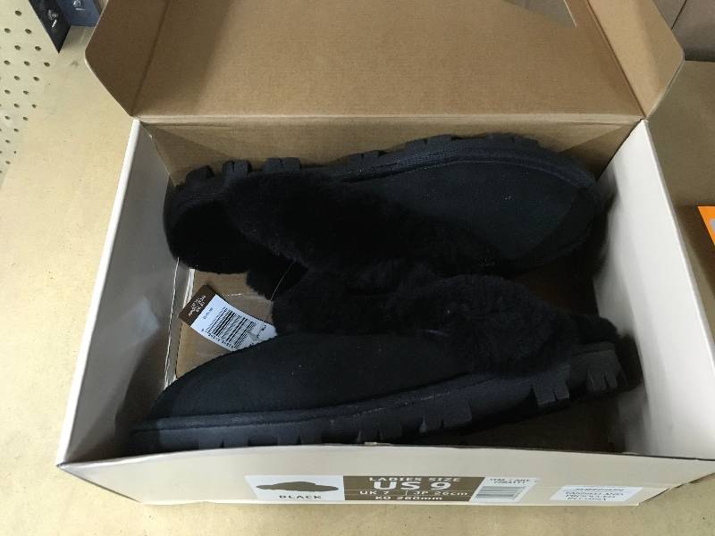 Kirkland Signature Ladies Shearling, Retail $19.99