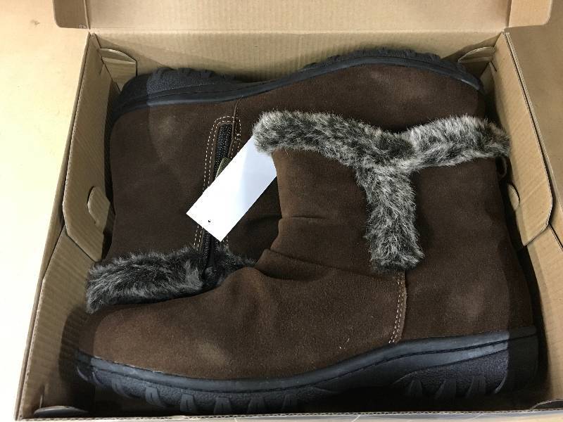Khombu Ladies All Weather Boots, Retail $24.99