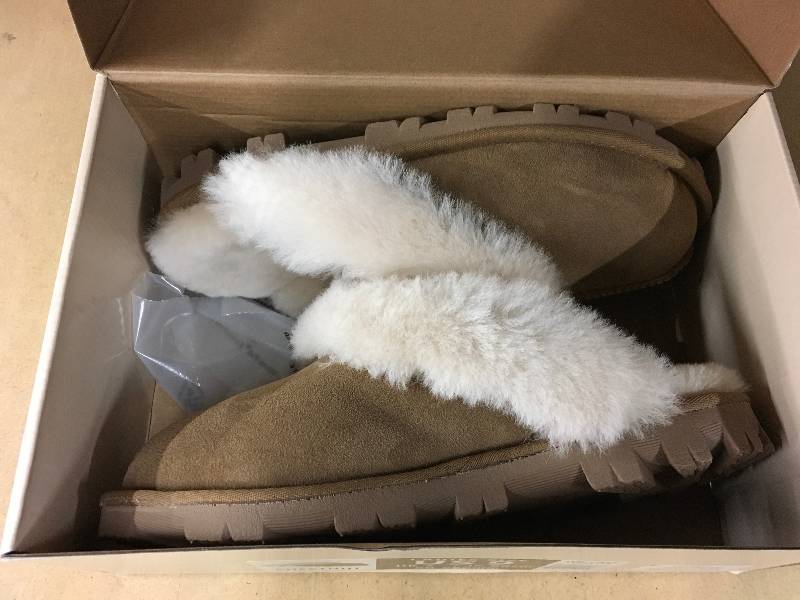 Kirkland Signature Ladies Shearling, Retail $19.99