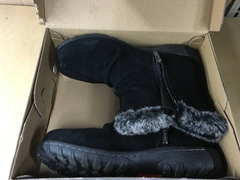 Khombu Ladies All Weather Boots, Retail $24.99