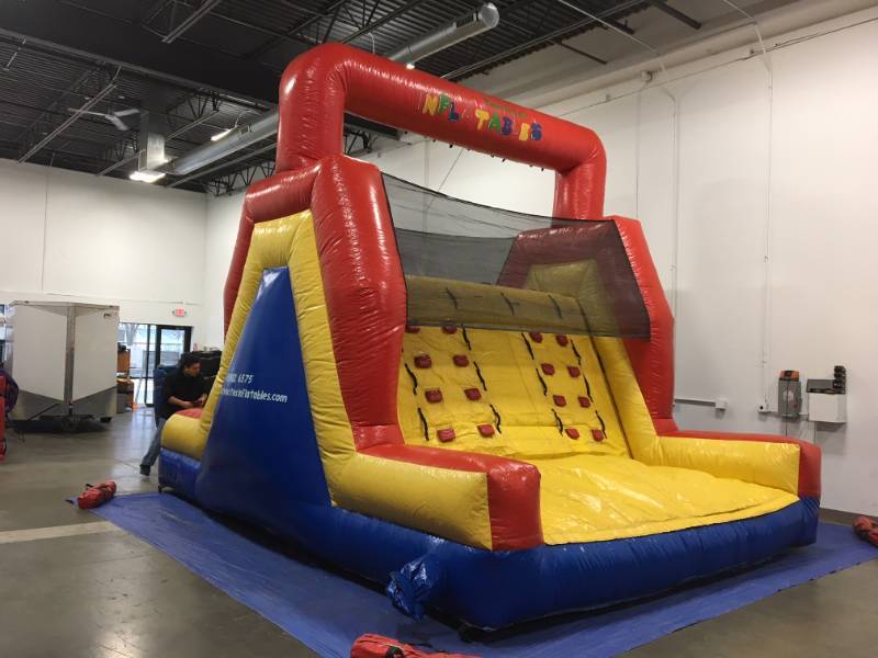 lot 1 image: 43 Ft Obstacle Course With Slide