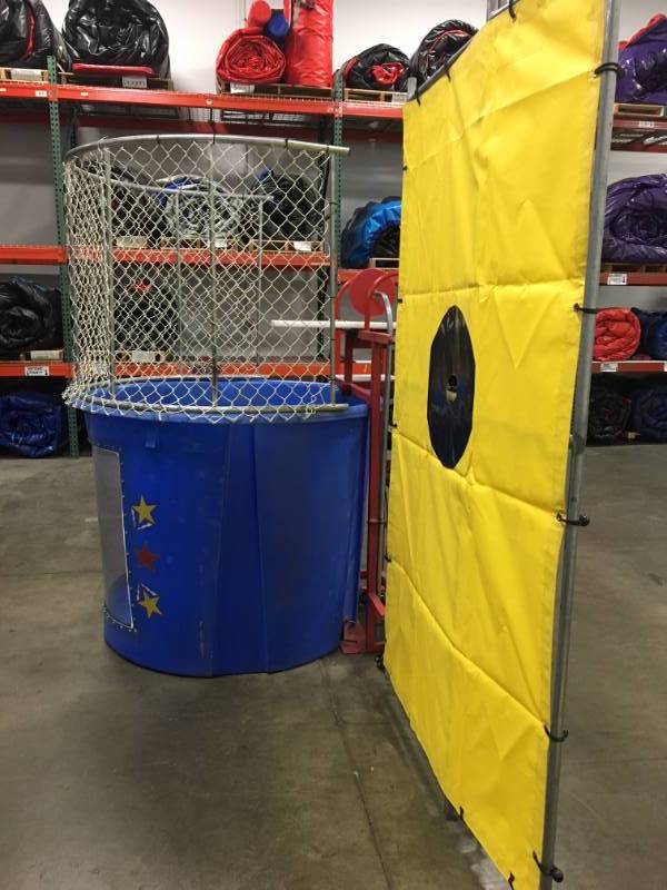 lot 5 image: Dunk tank