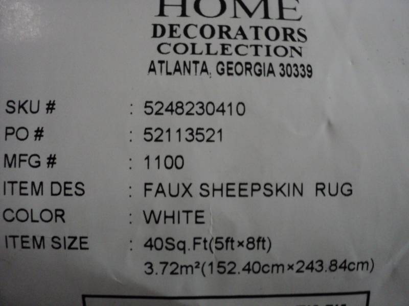 lot 5 image: Faux Sheepskin White rug 5 x 8...
