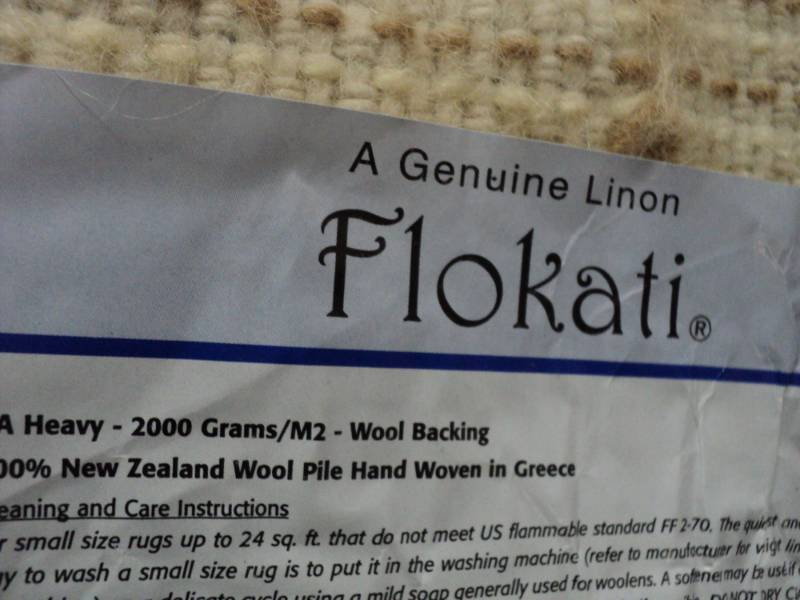 lot 12 image: Flokati rug from Greece 4 x 6...