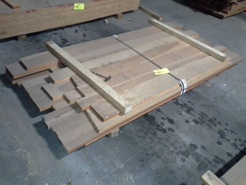 lot 4003 image: Bundle of Redwood