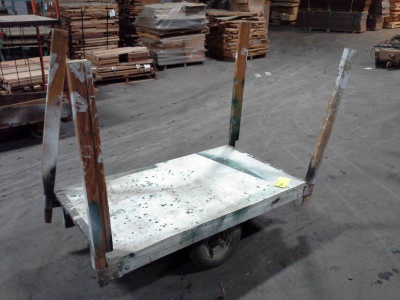 lot 4012 image: Unknown Brand - Nutting Style Cart