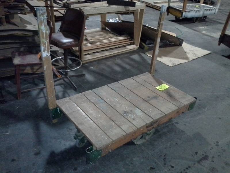 lot 4017 image: Jakes Brand Railroad Cart