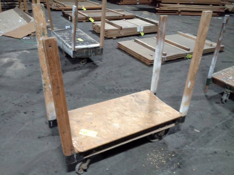 lot 4019 image: Metal Cart - Plywood Top