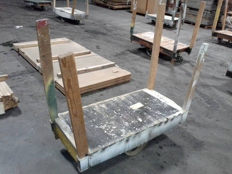 lot 4020 image: Unknown Brand - Nutting Style Cart