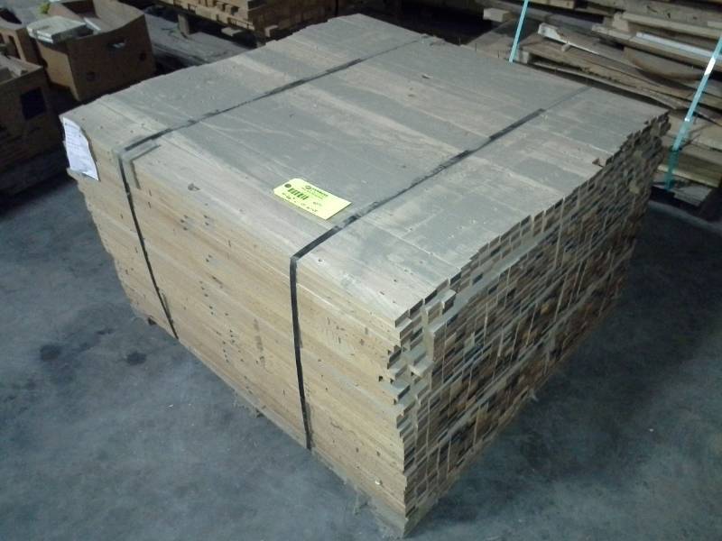 lot 4071 image: Pallet of Red Oak
