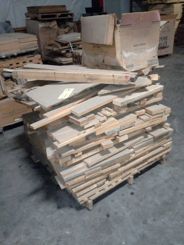 lot 4077 image: Pallet of Misc. Wood