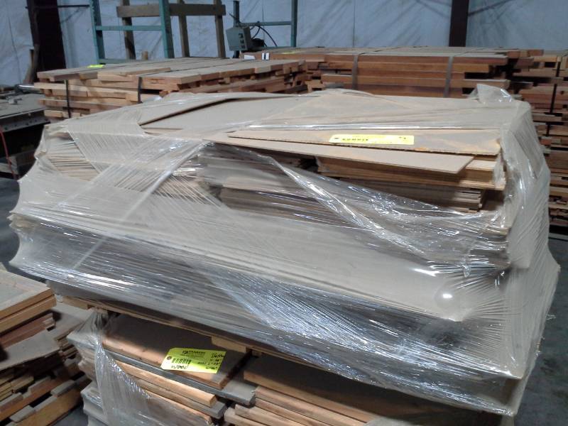 lot 4081 image: Pallet of Particle Board