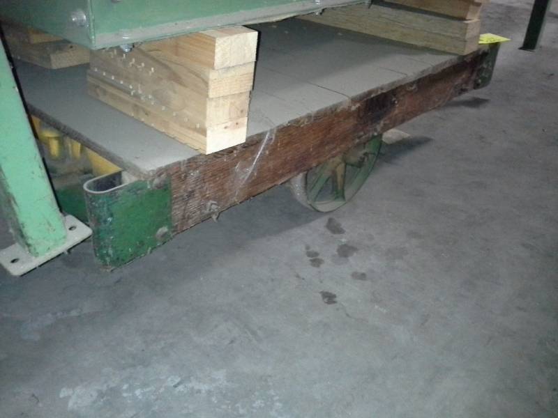 lot 4112 image: Jakes Brand Railroad Cart