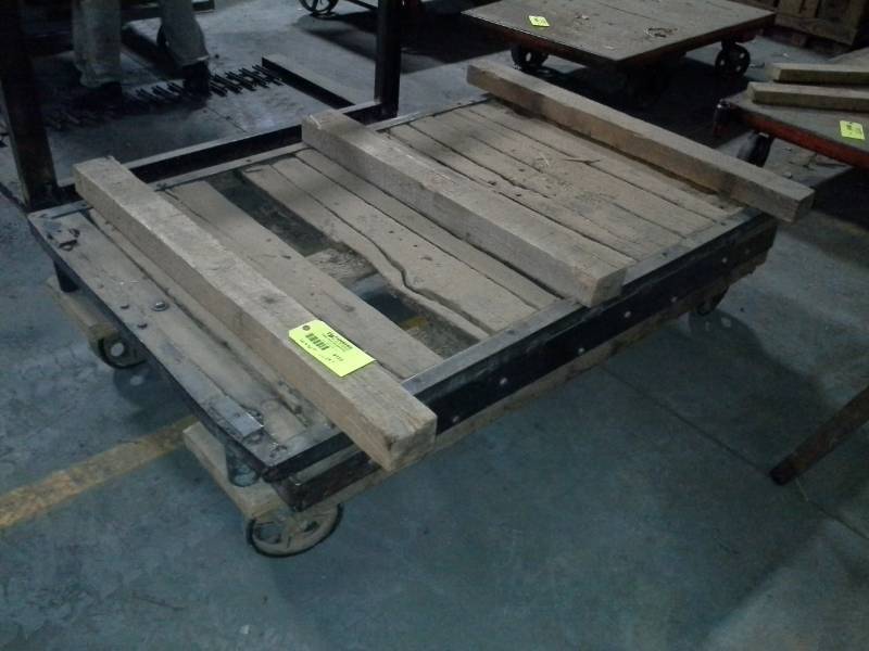 lot 4115 image: Heavy Duty Cart