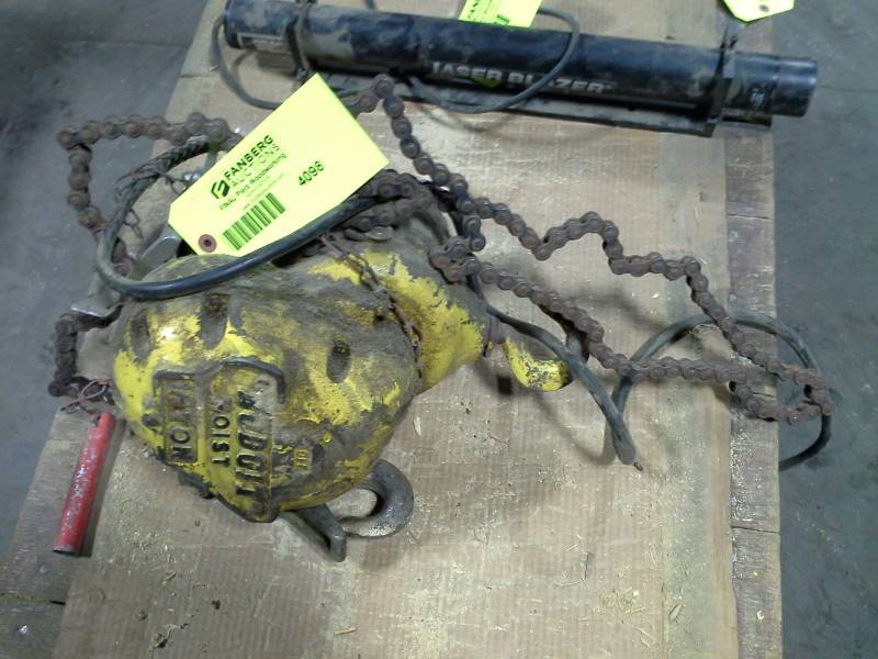 lot 4098 image: 12 Ton Budget Hoist