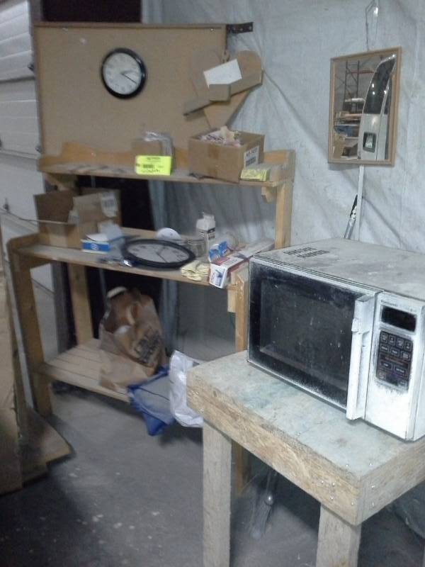 lot 4147 image: Workbench, Metal Cabinet with contents