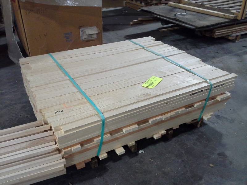 lot 4159 image: Bundle of Pine