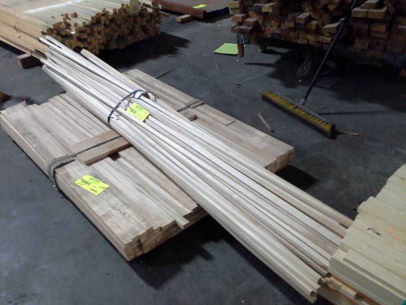 lot 4160 image: Bundle of Pine
