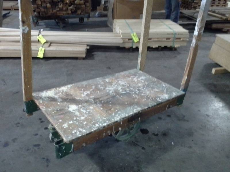 lot 4201 image: Jakes Brand Railroad Cart